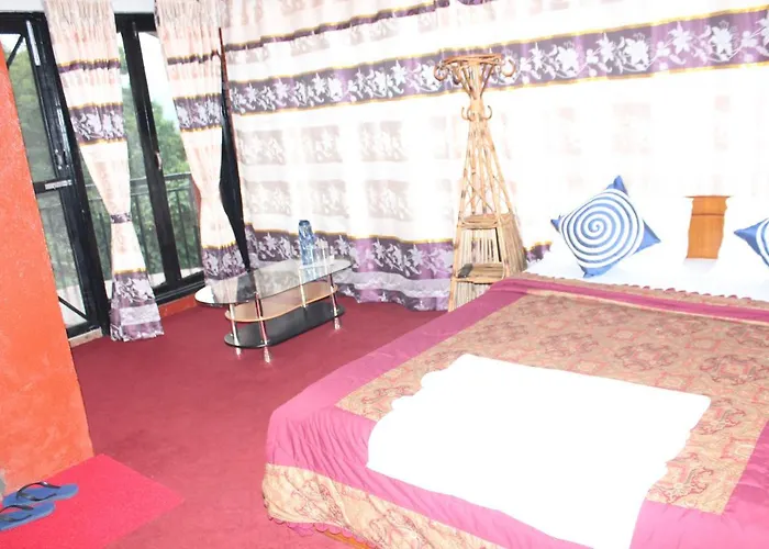 Bhandarkhal Resort *